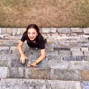 Meet your Posher, Nohemi